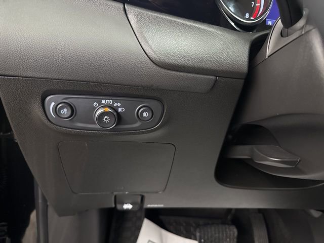 Used 2023 Buick Encore GX Essence w/ Experience Buick Package image 19