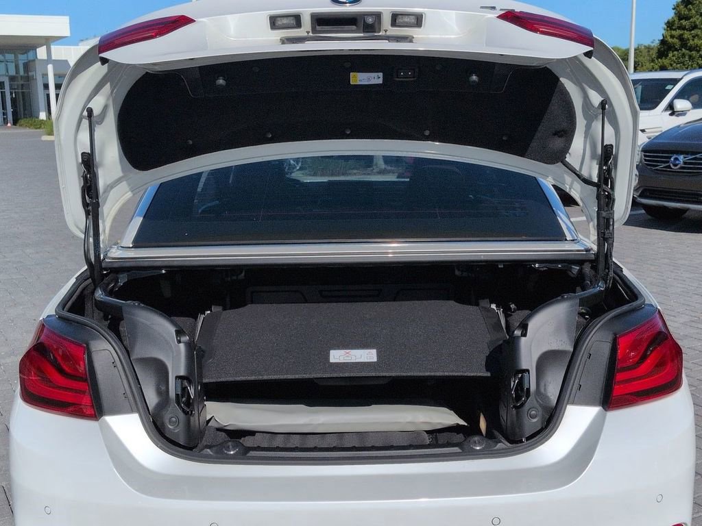 Used 2018 BMW 440i Convertible image 14