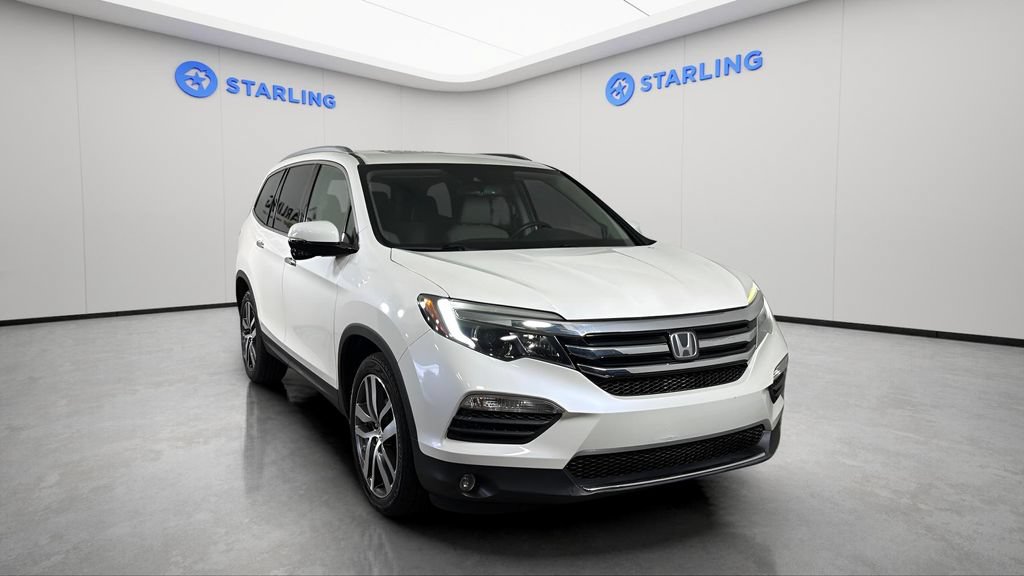 Used 2017 Honda Pilot Touring image 14