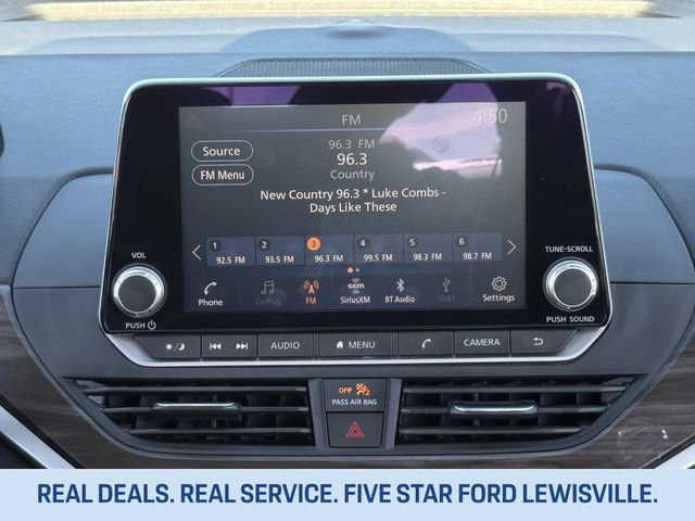 Used 2024 Nissan Altima 2.5 SV image 15