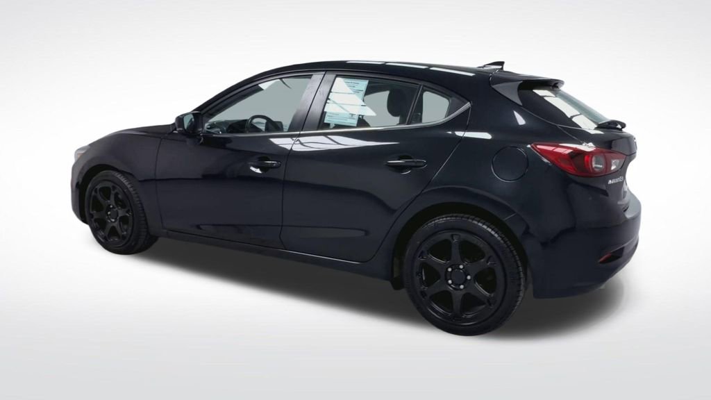 Used 2017 MAZDA MAZDA3 Grand Touring w/ Premium Equipment Package FWD image 6