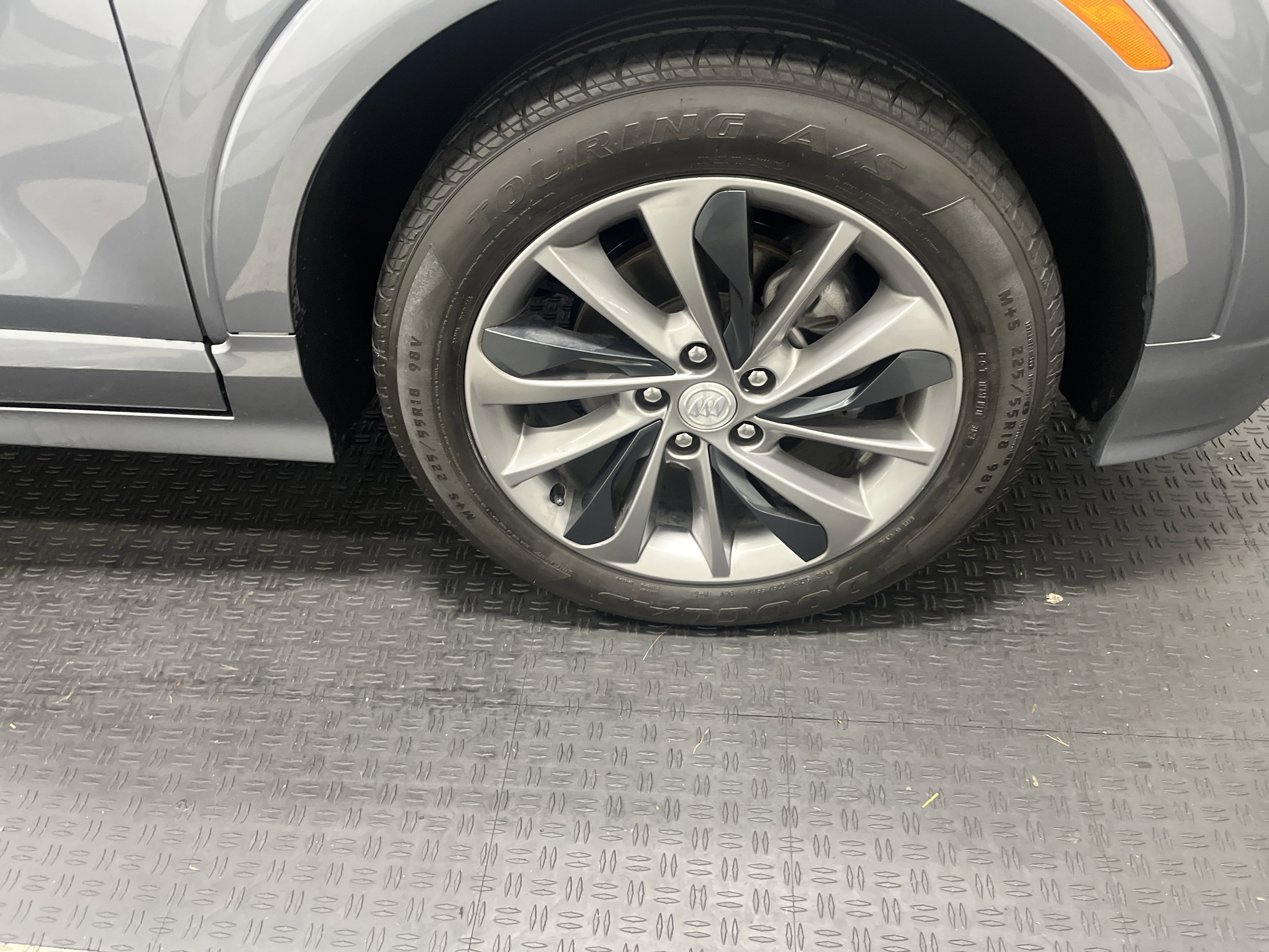 Used 2021 Buick Encore GX Select w/ Sport Touring Package image 28