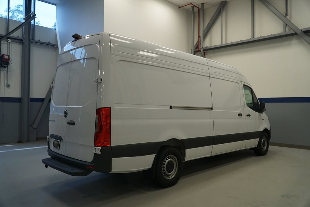 New 2025 Mercedes-Benz eSprinter 170 Cargo image 6