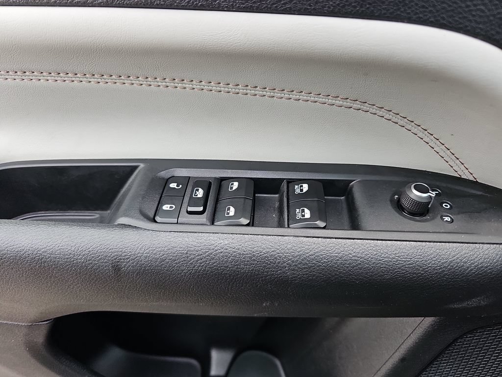 Used 2022 Jeep Compass Limited AWD/4WD image 26