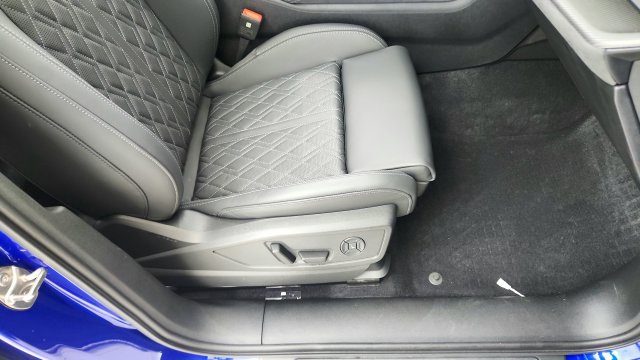 Used 2025 Audi SQ5 Premium Plus AWD/4WD image 36
