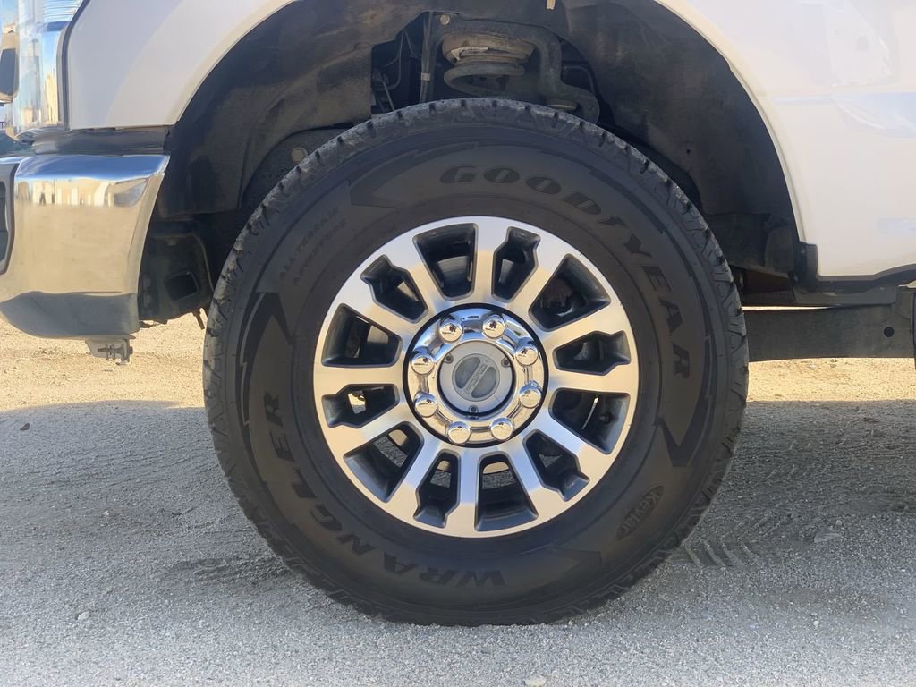 Used 2021 Ford F250 Lariat w/ Lariat Value Package AWD/4WD image 32