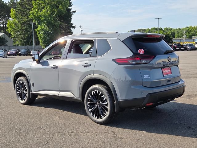 New 2026 Nissan Rogue Dark Armor FWD image 3