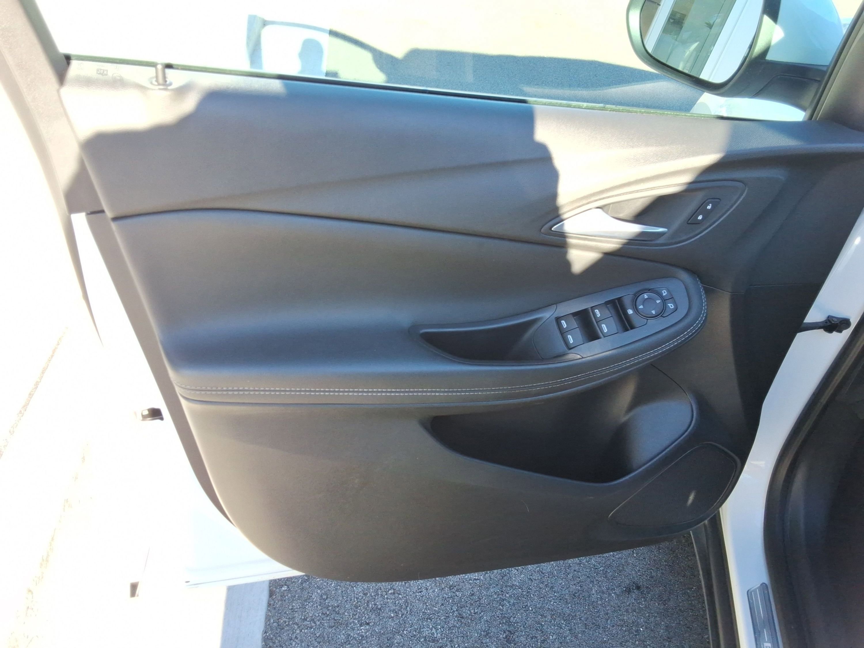 Used 2021 Buick Encore GX Preferred image 21