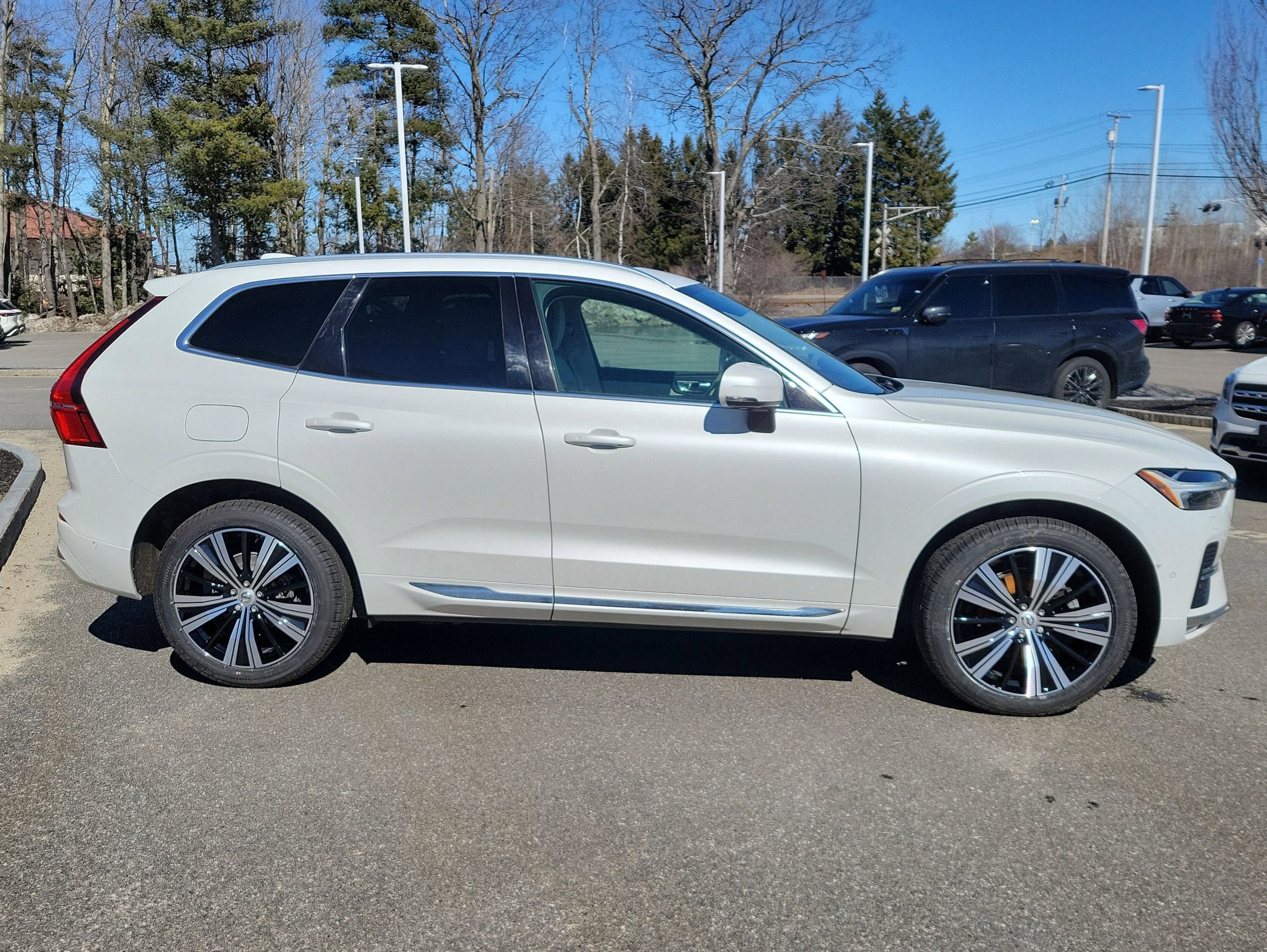 Used 2023 Volvo XC60 B5 Plus w/ Climate Package AWD/4WD image 8