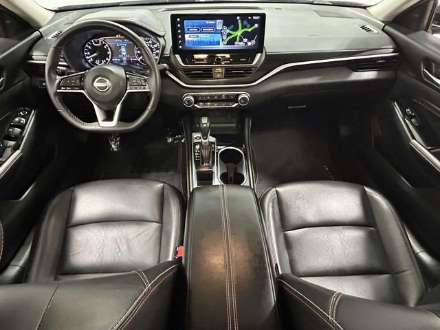 Used 2023 Nissan Altima 2.5 SR w/ SR Premium Package FWD image 10