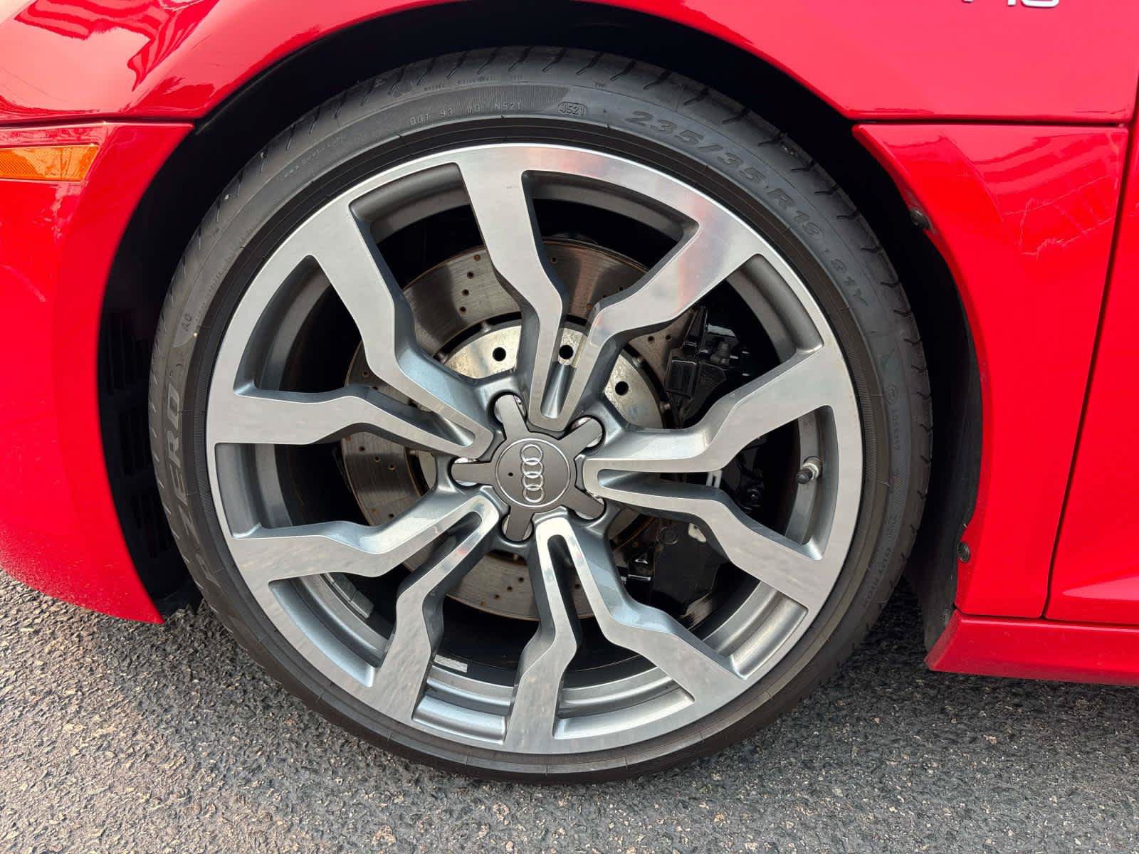 Used 2012 Audi R8 V10 AWD/4WD image 9