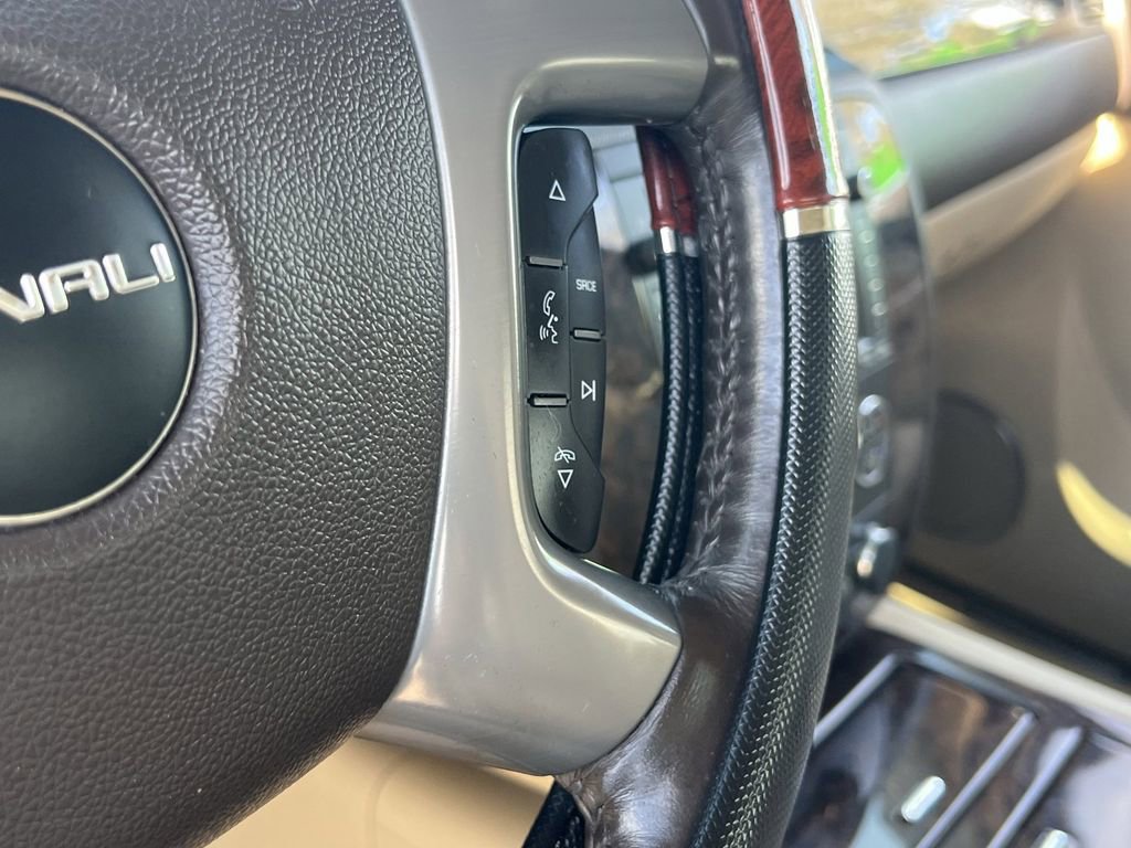 Used 2013 GMC Sierra 3500 Denali image 24