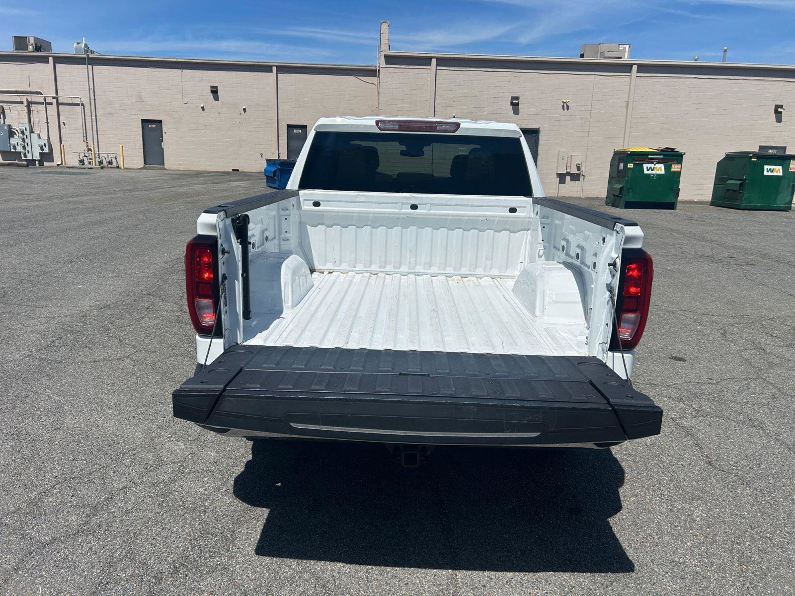 Used 2024 GMC Sierra 1500 SLE AWD/4WD image 16