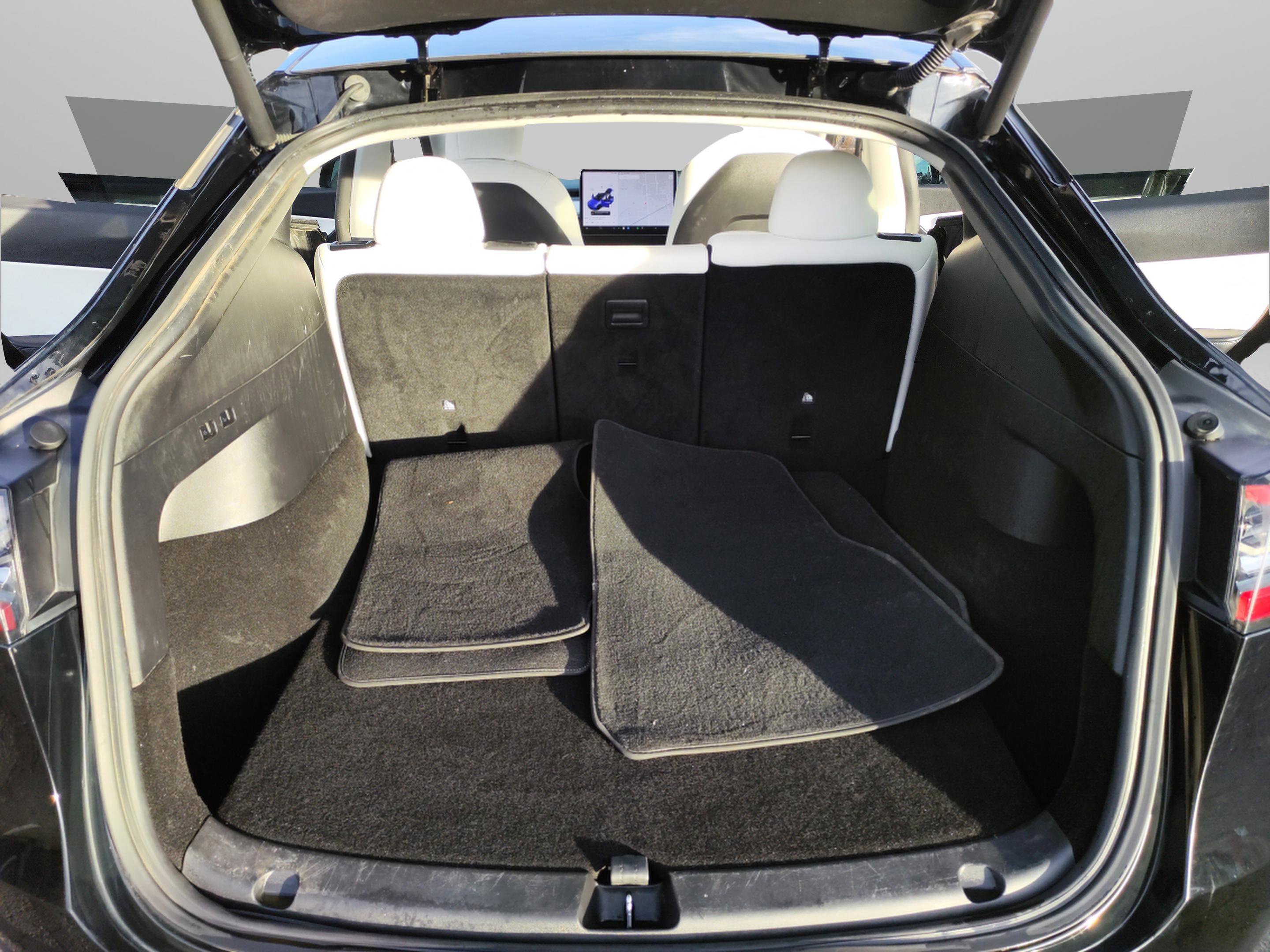 Used 2022 Tesla Model Y Performance image 27