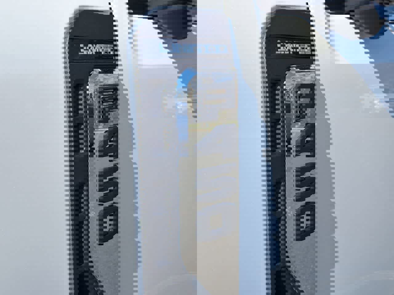 Used 2024 Ford F450 Limited w/ FX4 Off-Road Package image 28