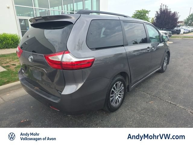 Used 2018 Toyota Sienna XLE FWD image 4