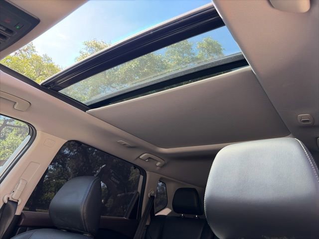 Used 2021 Nissan Rogue Platinum FWD image 17