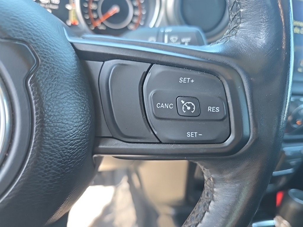 Certified 2023 Jeep Gladiator Willys image 25