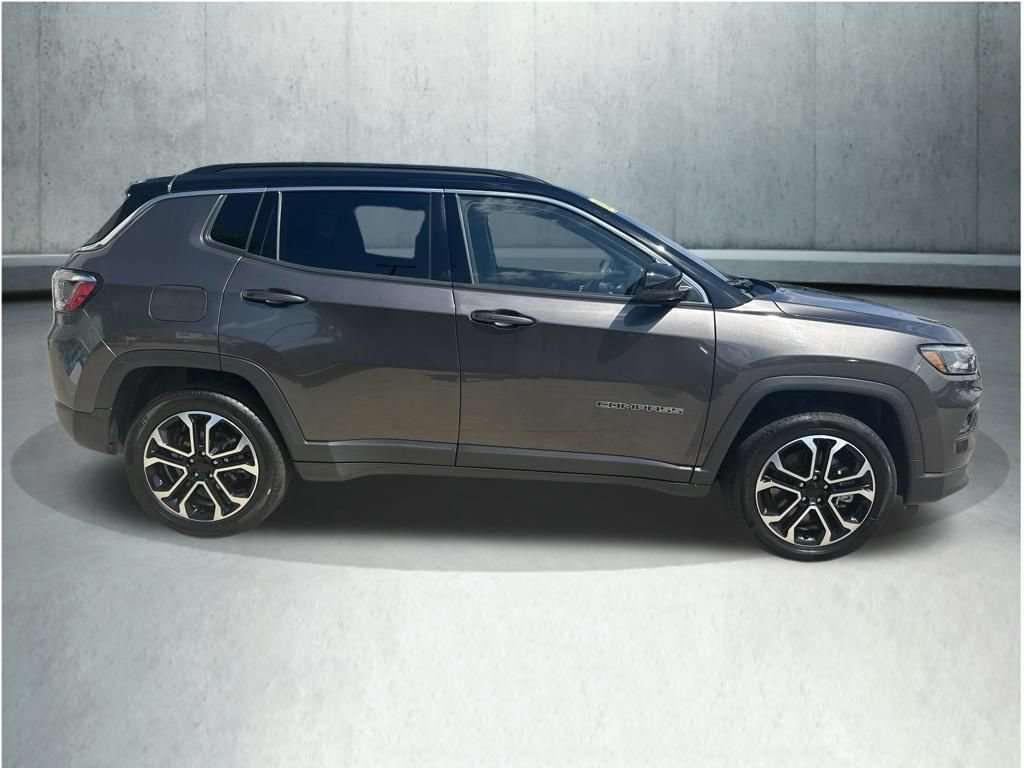 Used 2024 Jeep Compass Limited AWD/4WD image 7
