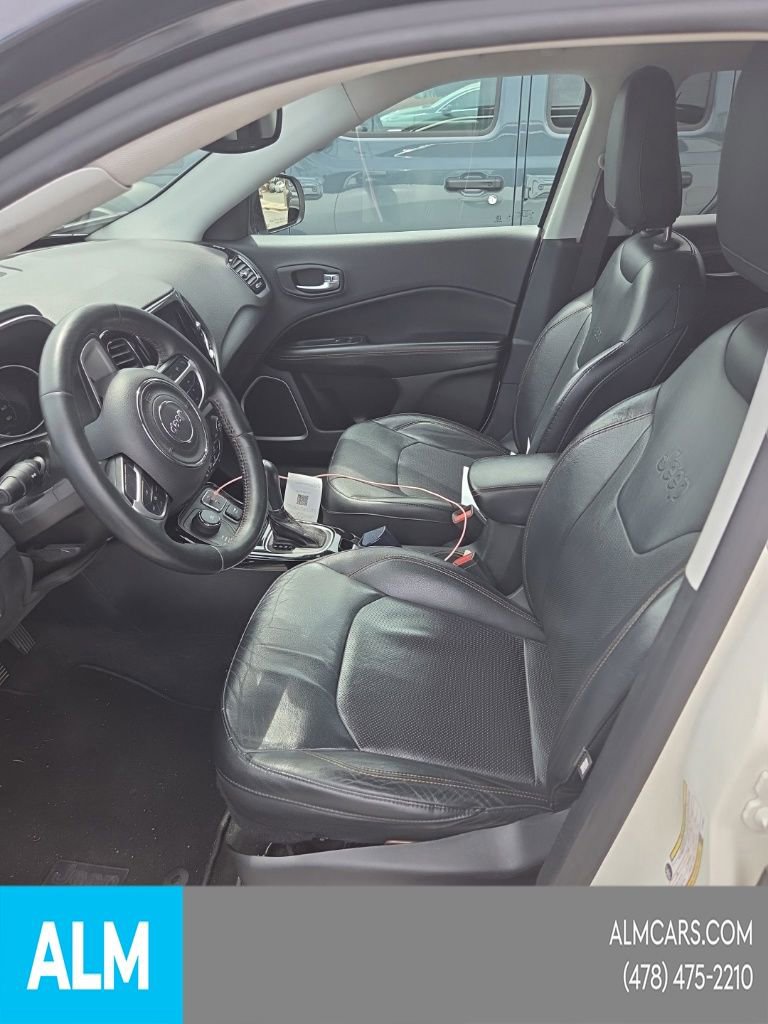 Used 2018 Jeep Compass Limited w/ Navigation Group AWD/4WD image 8