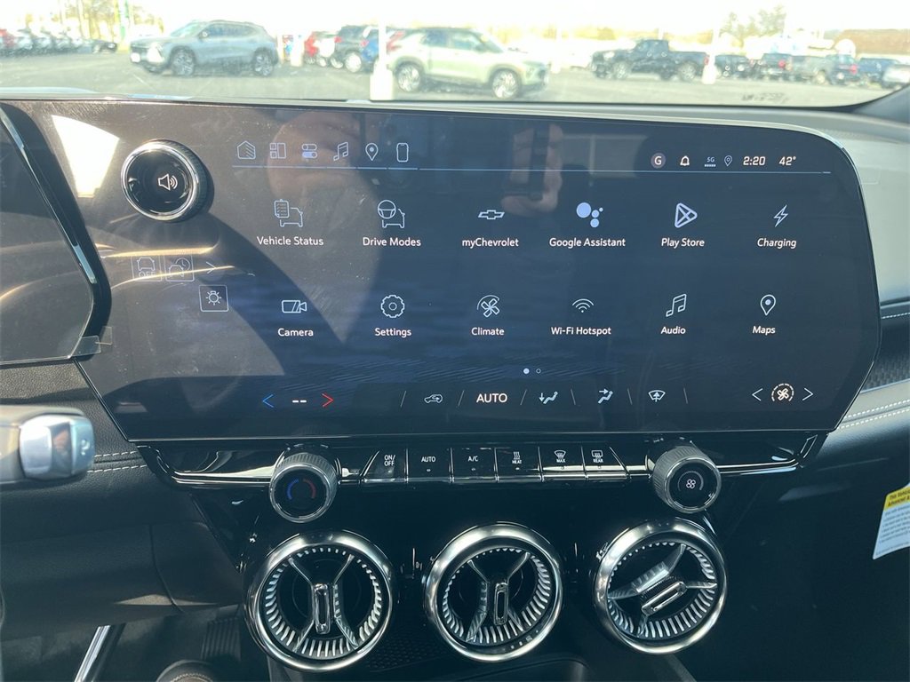 New 2026 Chevrolet Blazer EV LT image 13