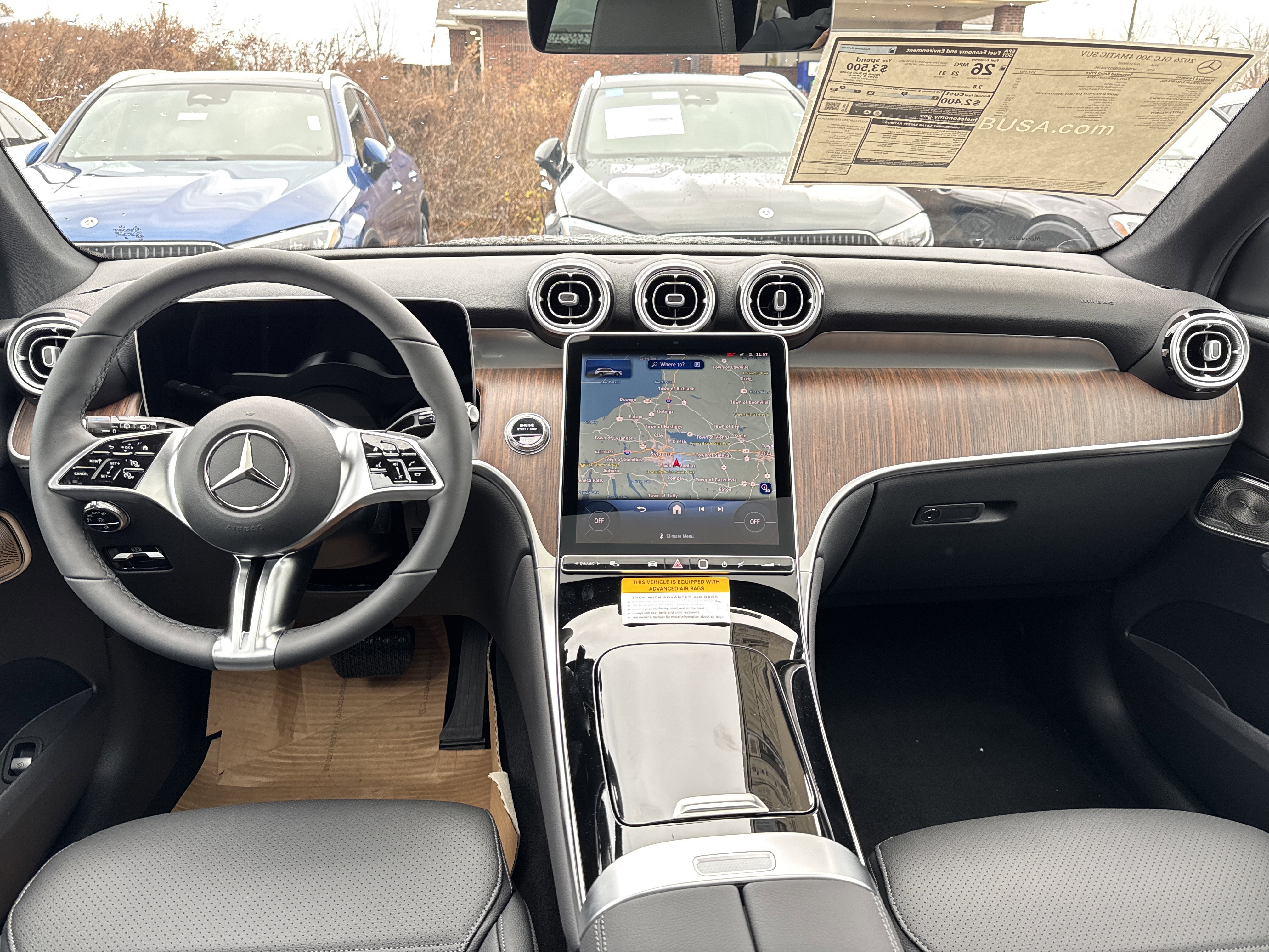 Used 2026 Mercedes-Benz GLC 300 4MATIC image 11