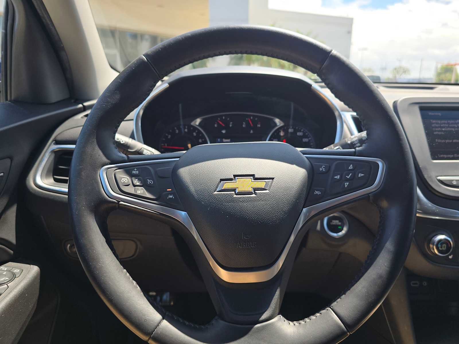Used 2022 Chevrolet Equinox LT FWD image 23