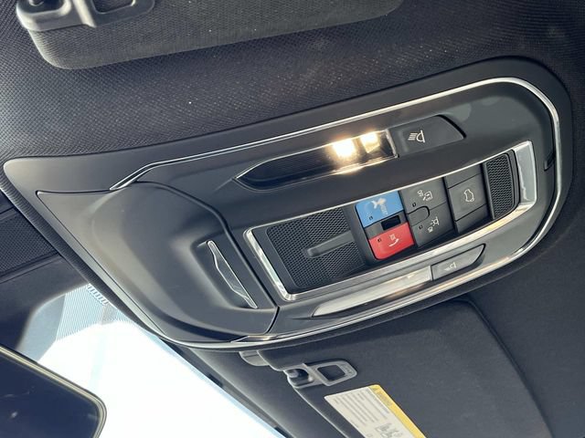Used 2025 Jeep Grand Cherokee Limited AWD/4WD image 33