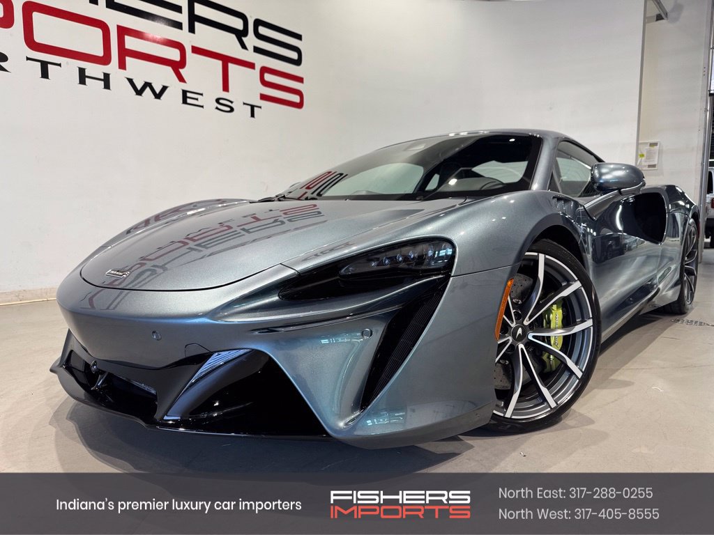 Used 2023 McLaren Artura RWD image 1