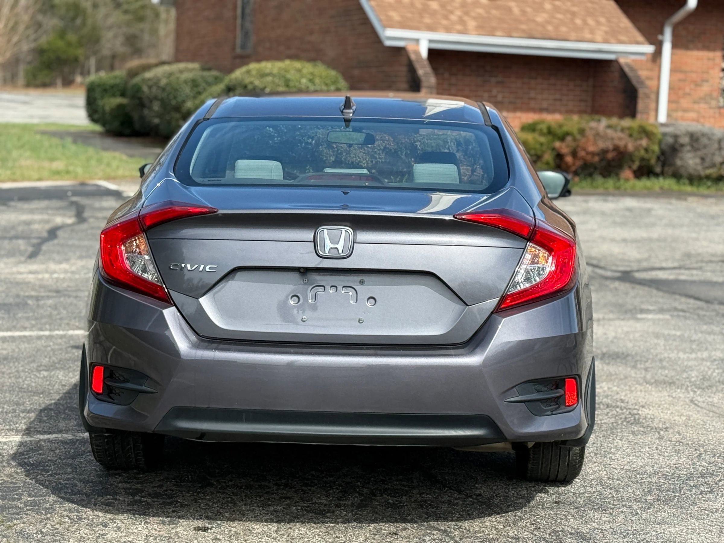 Used 2018 Honda Civic EX image 4