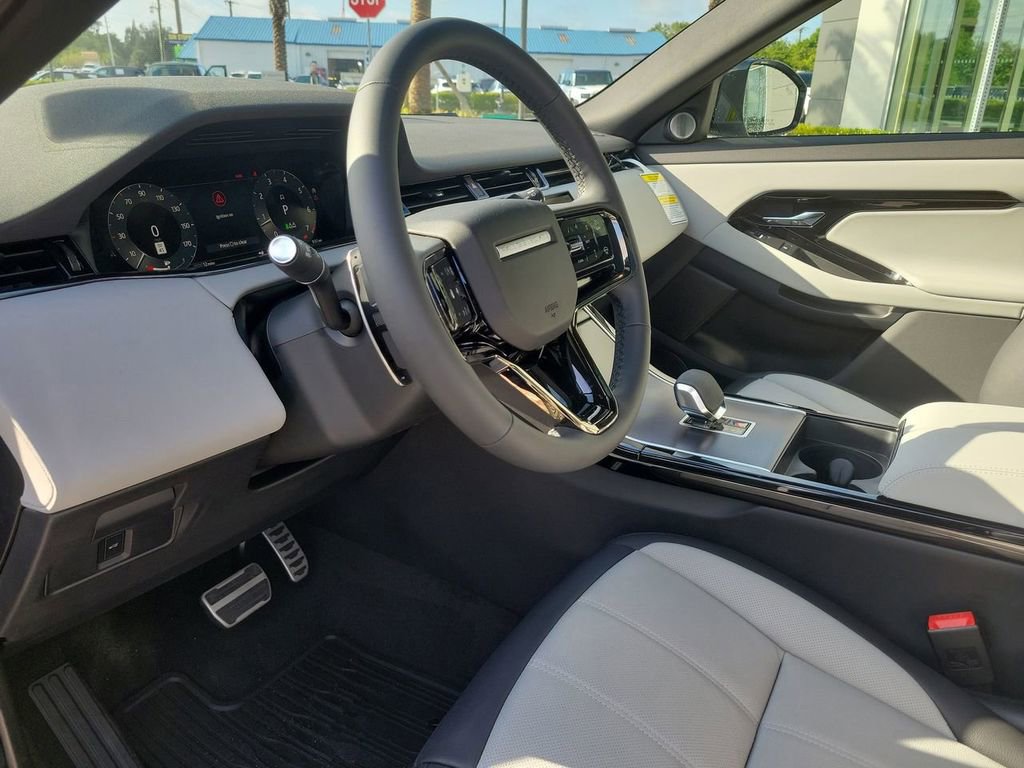 New 2026 Land Rover Range Rover Evoque Dynamic SE image 25