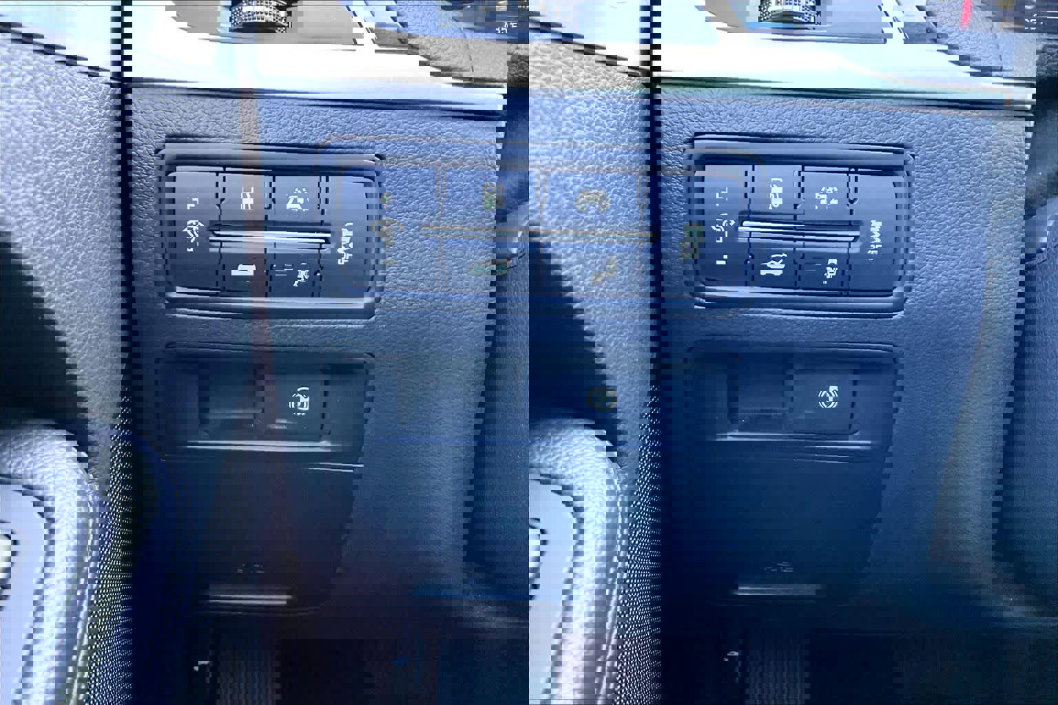 Used 2019 Genesis G80 3.8 image 35