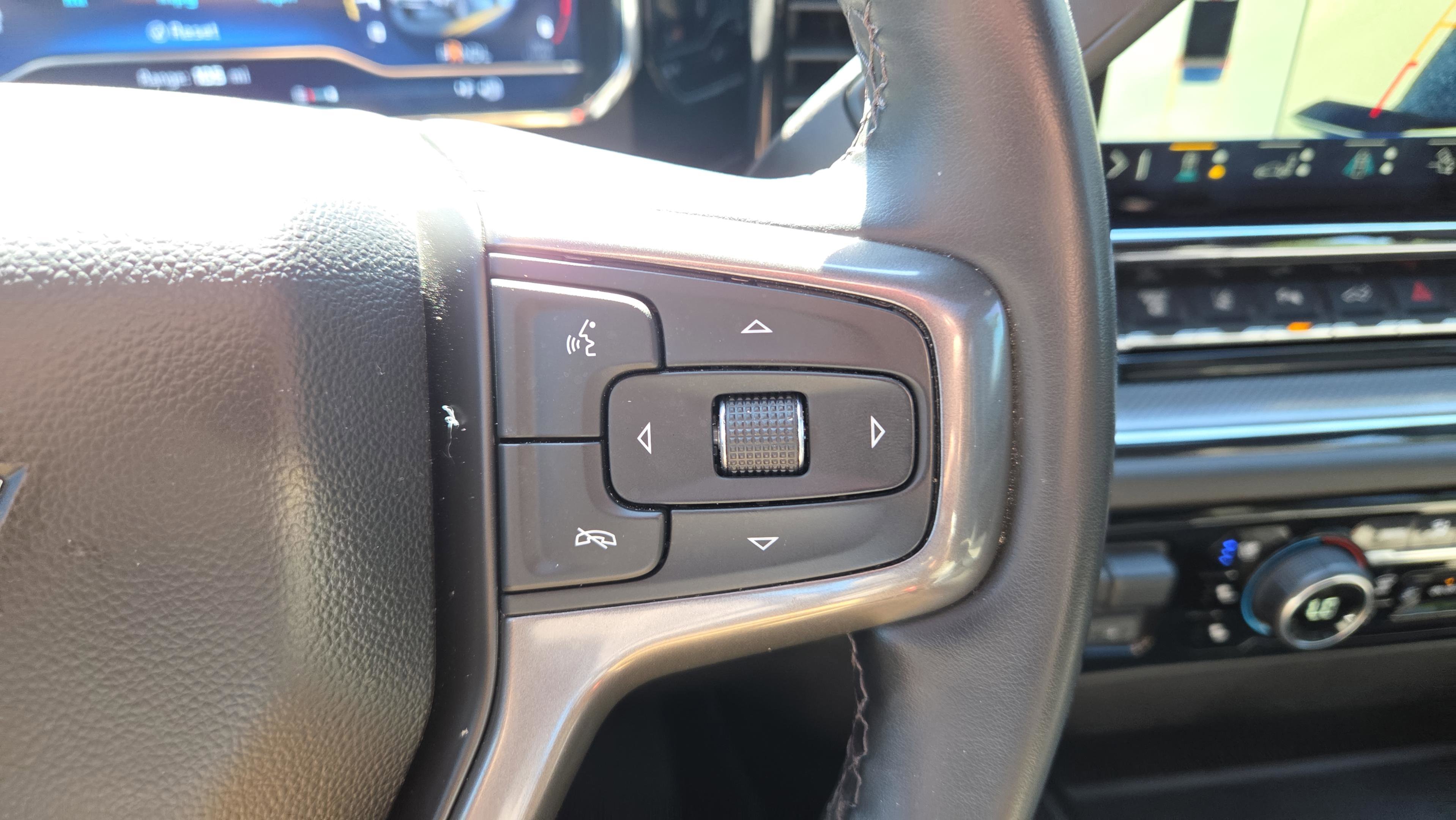 Certified 2025 Chevrolet Silverado 2500 ZR2 w/ Technology Package AWD/4WD image 26