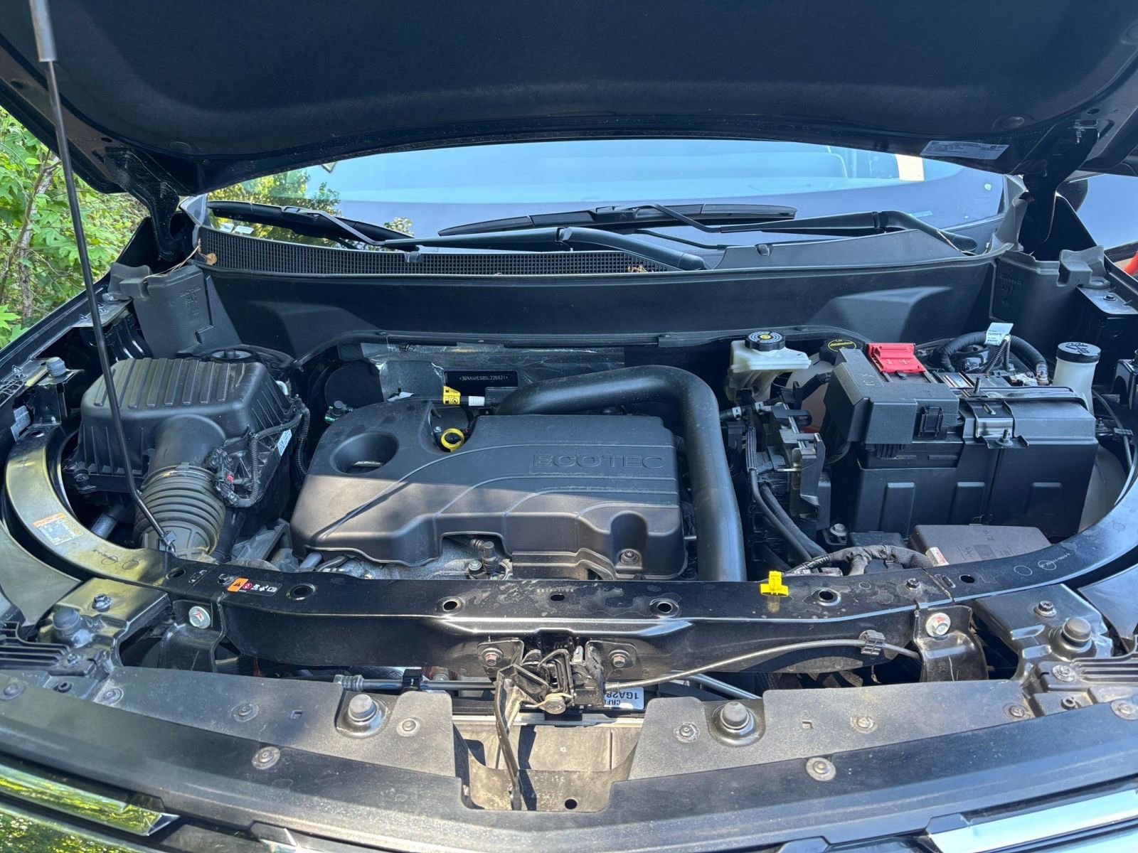Used 2025 Chevrolet Equinox LT FWD image 32