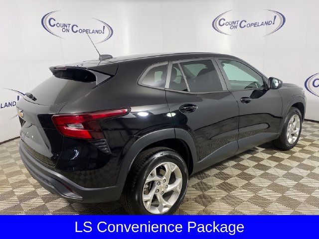 Certified 2024 Chevrolet Trax LS w/ LS Convenience Package FWD image 8