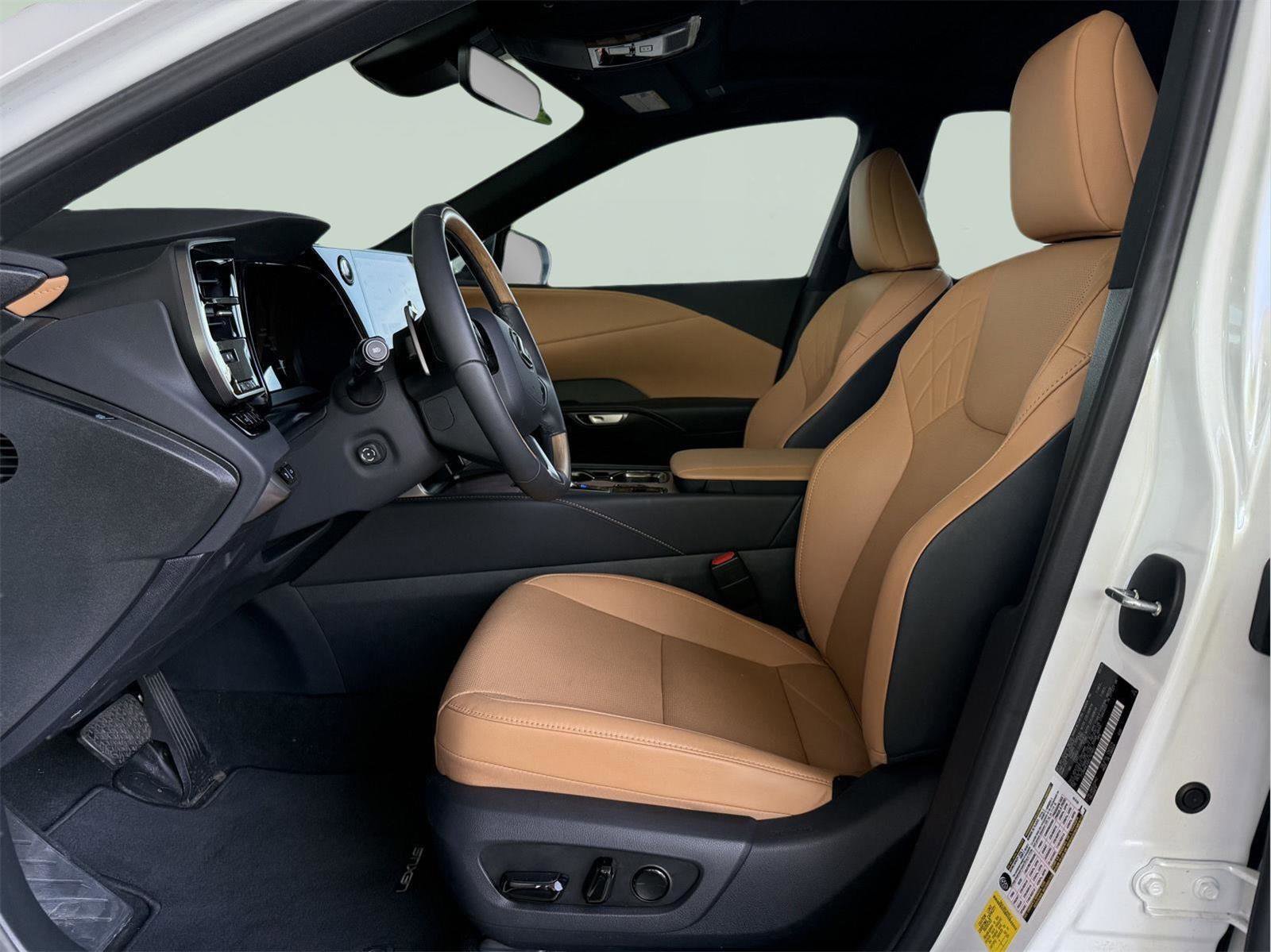 Certified 2025 Lexus RX 350 Premium AWD/4WD image 9