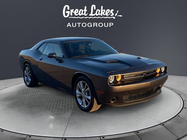 Used 2021 Dodge Challenger SXT image 7