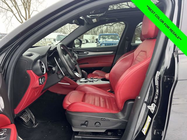 Used 2020 Alfa Romeo Stelvio Ti Sport w/ Quick Order Package 22S Sport image 3