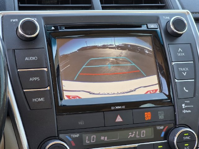 Used 2016 Toyota Camry XLE FWD image 10