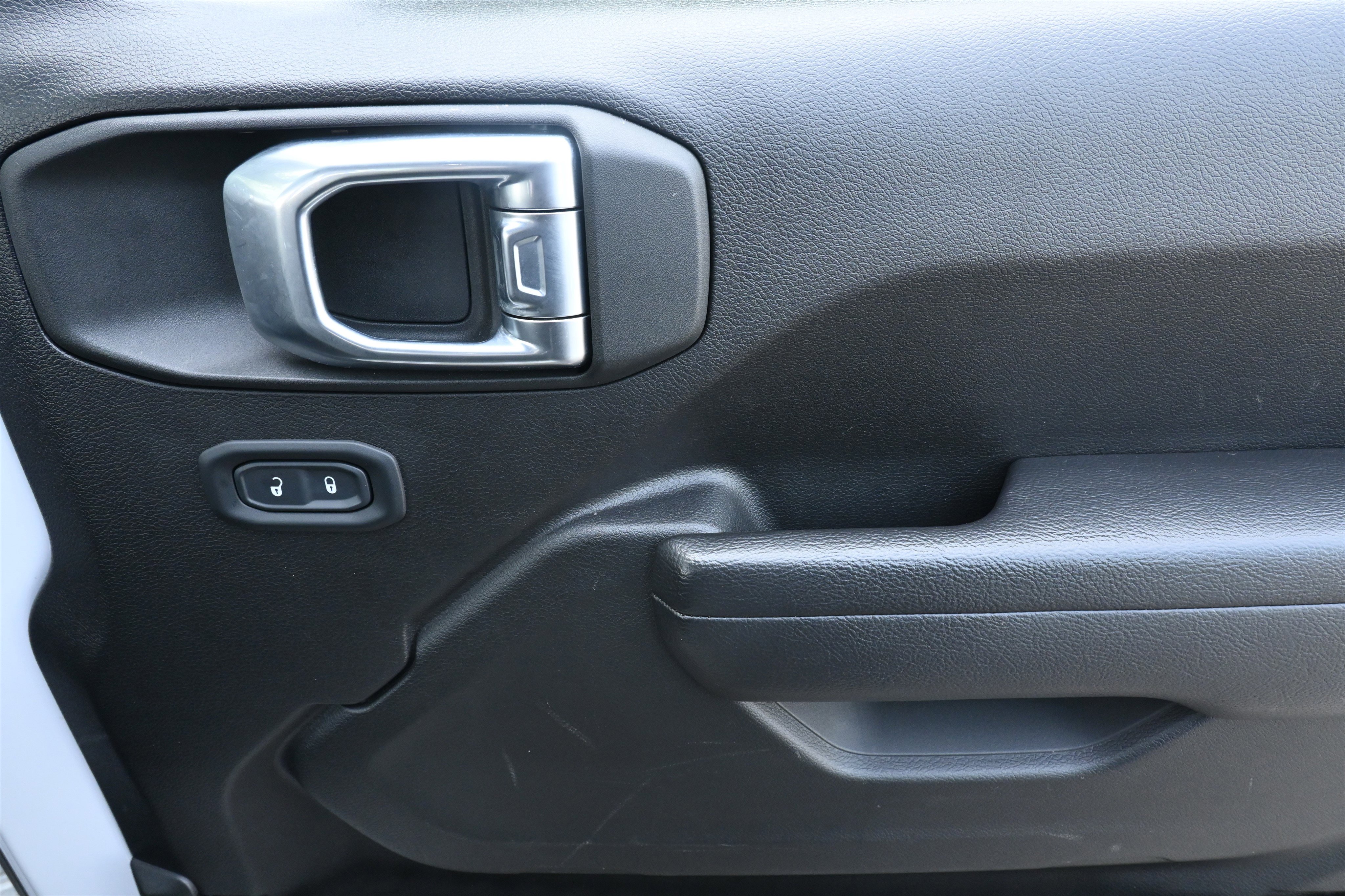 Used 2022 Jeep Wrangler Unlimited Rubicon 4xe image 21