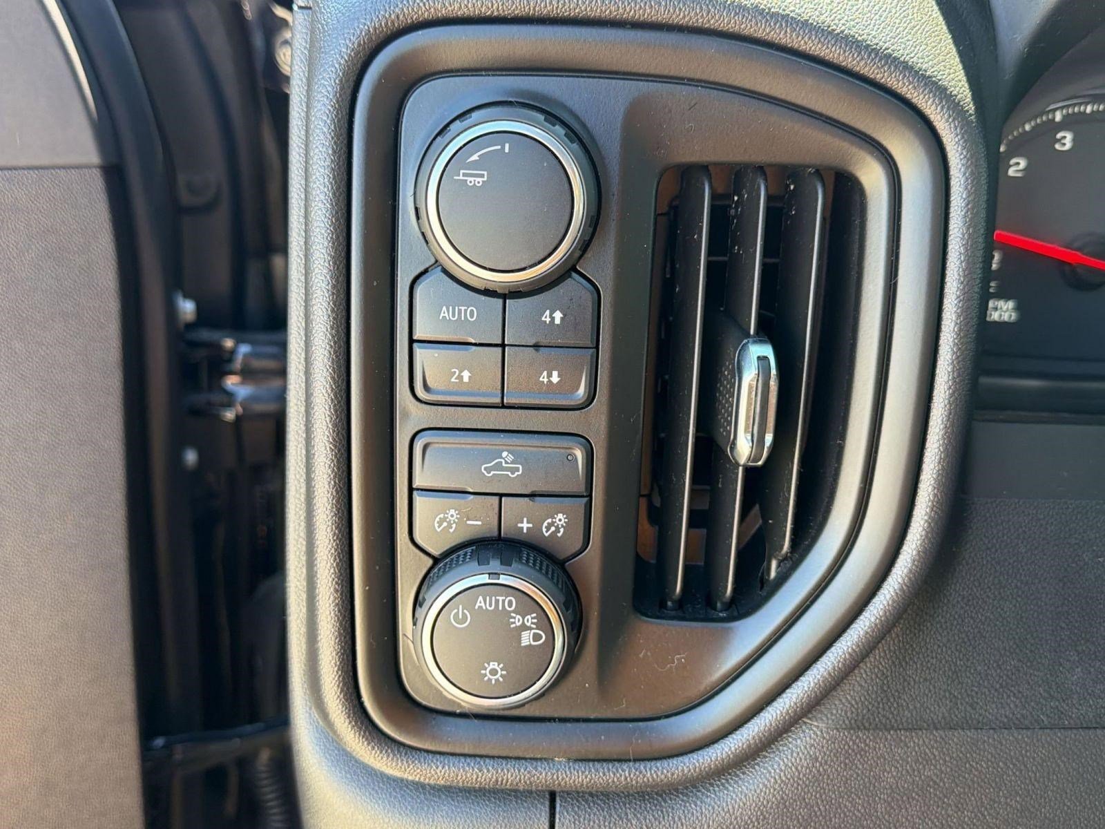 Used 2024 Chevrolet Silverado 1500 Custom Trail Boss w/ LPO, Dark Essentials Package image 28