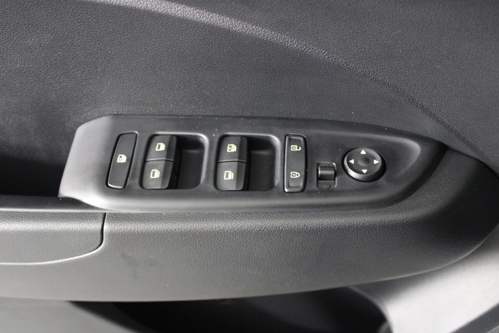 Certified 2026 Hyundai Venue SEL FWD image 22