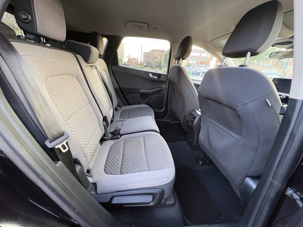 Used 2020 Ford Escape SE FWD image 19
