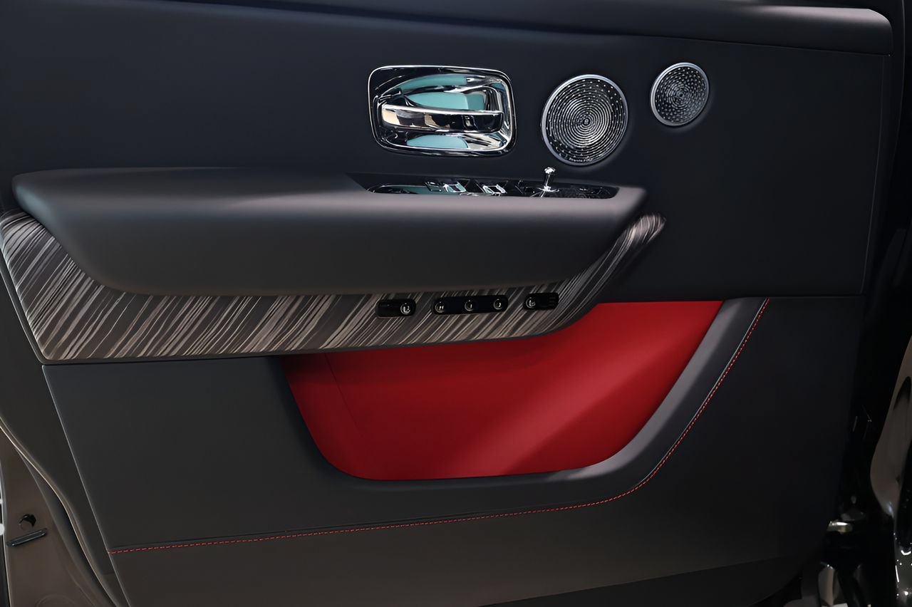 New 2026 Rolls-Royce Cullinan AWD/4WD image 12