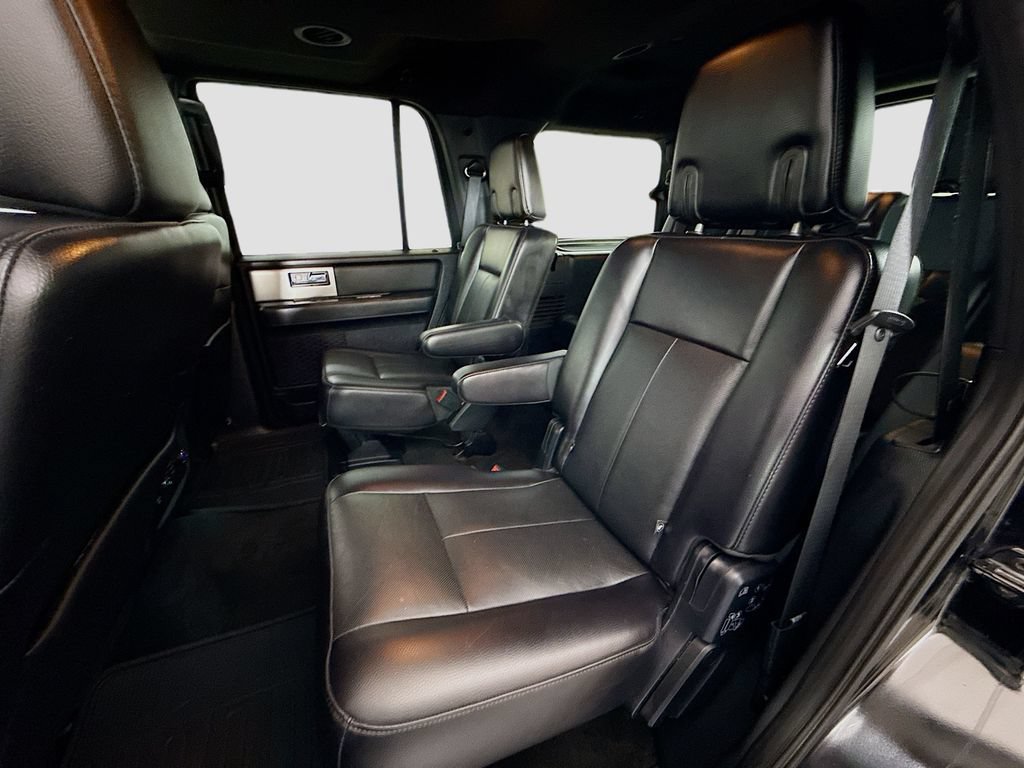 Used 2016 Ford Expedition Limited w/ Equipment Group 301A AWD/4WD image 26