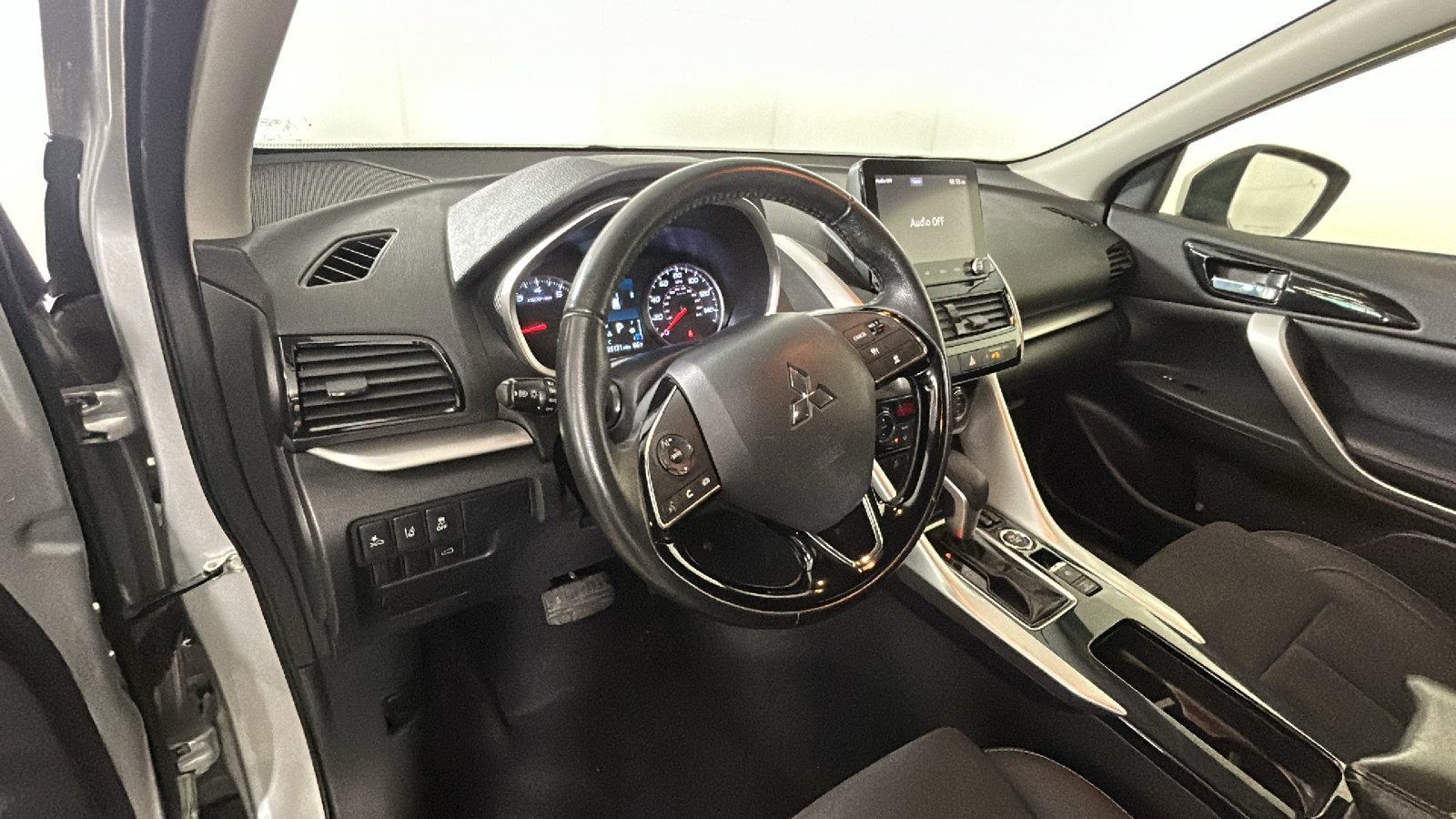 Used 2024 Mitsubishi Eclipse Cross SE AWD/4WD image 15
