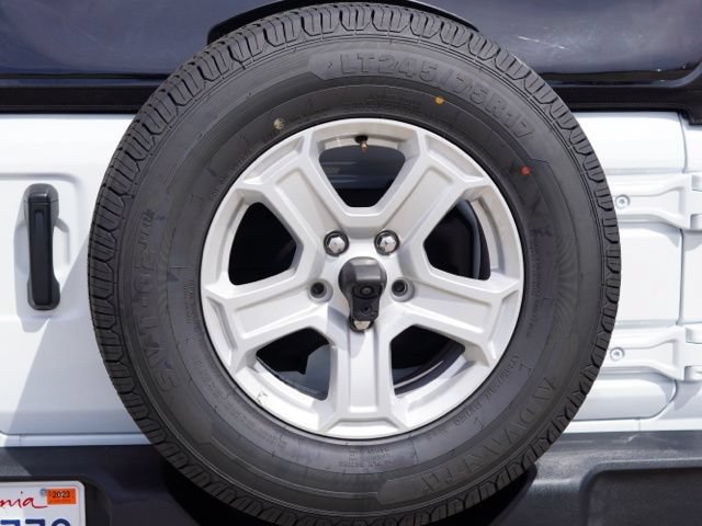Used 2022 Jeep Wrangler Sport AWD/4WD image 11