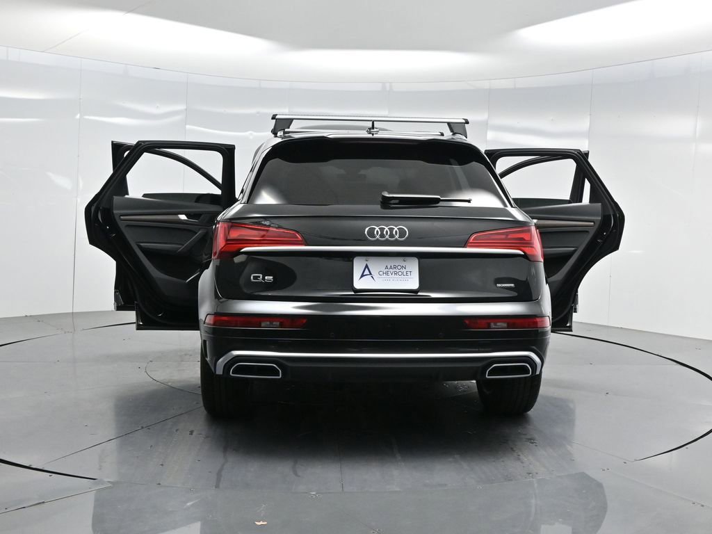 Used 2024 Audi Q5 2.0T Premium w/ Convenience Package image 57