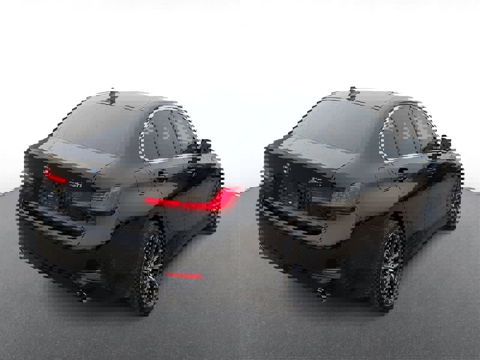 Used 2019 BMW 330i xDrive Sedan w/ Convenience Package image 8