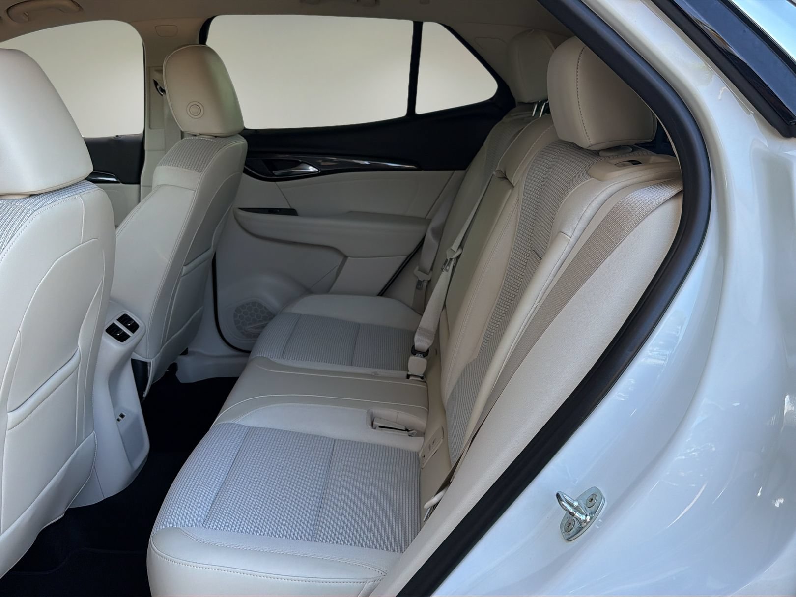 Used 2022 Buick Envision Preferred FWD image 12
